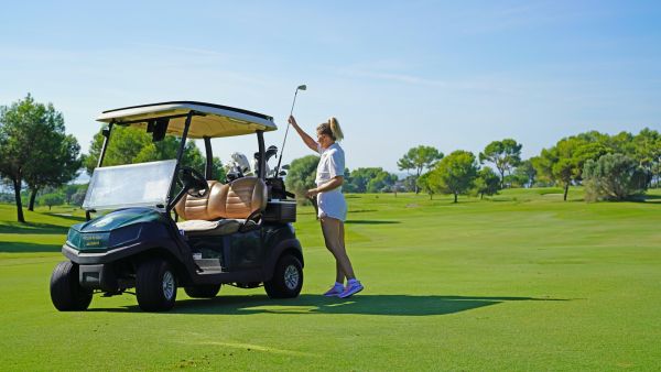 Les femmes et le golf : histoires, records et perspectives